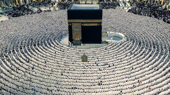 ROW-002 رحلة الرواد : عمرة 14 يوم سفر 4 نوفمبر